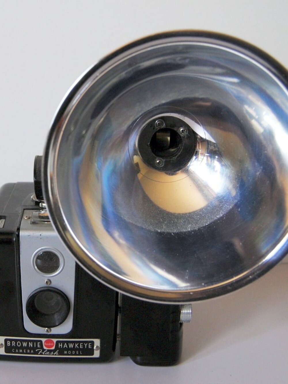 Vintage 1950s Kodak Brownie Hawkeye Camera Flash Model With Flash 620 Film